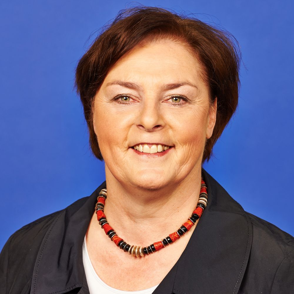  Regina Lcke